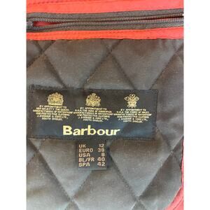 Barbour Womens Quilted Barn Jacket, courdoroy collar Size 8 Excellent condition